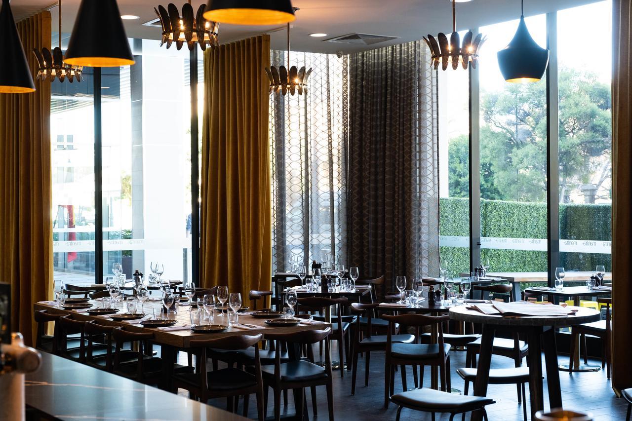Mantra Albury Hotel Exterior photo